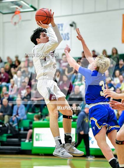 Thumbnail 2 in Elko vs. Lowry (NIAA 3A Northern Semifinals) photogallery.