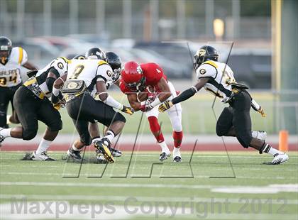 Thumbnail 2 in Garland @ Horn photogallery.