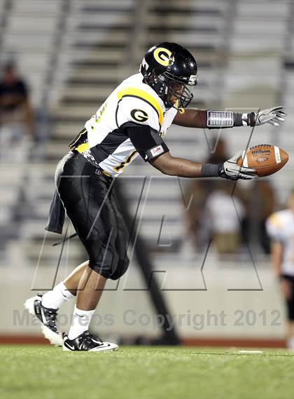 Thumbnail 2 in Garland @ Horn photogallery.