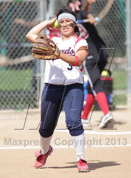Thumbnail 2 in Alemany @ Bellarmine-Jefferson photogallery.