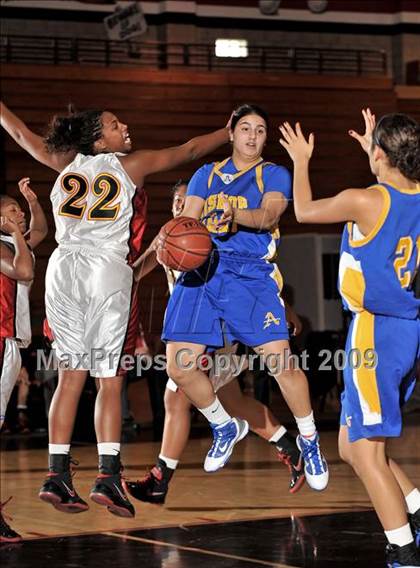Thumbnail 3 in Etiwanda vs. Bishop Amat (Ayala Best of the West) photogallery.