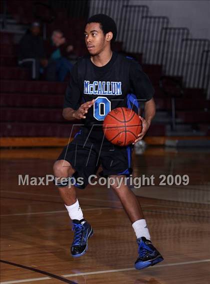 Thumbnail 3 in McCallum vs South Grand Prairie (Sherman Holiday Tournament) photogallery.
