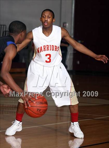 Thumbnail 2 in McCallum vs South Grand Prairie (Sherman Holiday Tournament) photogallery.