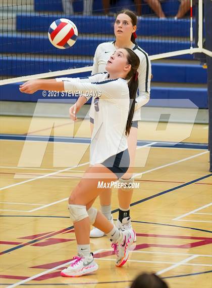 Thumbnail 1 in Perry vs Queen Creek (AIA 6A Round 1) photogallery.