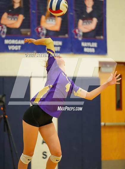 Thumbnail 3 in Perry vs Queen Creek (AIA 6A Round 1) photogallery.