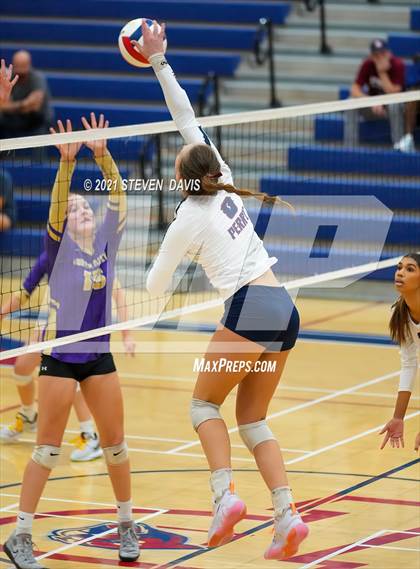 Thumbnail 1 in Perry vs Queen Creek (AIA 6A Round 1) photogallery.