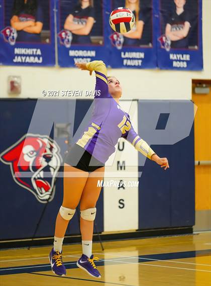 Thumbnail 1 in Perry vs Queen Creek (AIA 6A Round 1) photogallery.