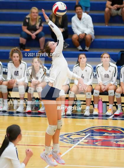Thumbnail 2 in Perry vs Queen Creek (AIA 6A Round 1) photogallery.