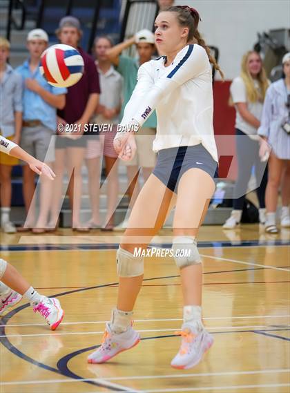 Thumbnail 1 in Perry vs Queen Creek (AIA 6A Round 1) photogallery.