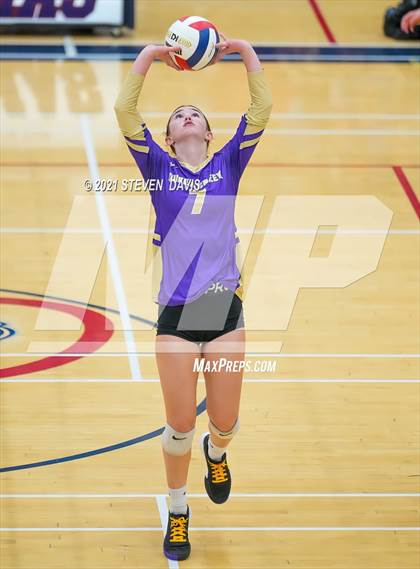 Thumbnail 1 in Perry vs Queen Creek (AIA 6A Round 1) photogallery.
