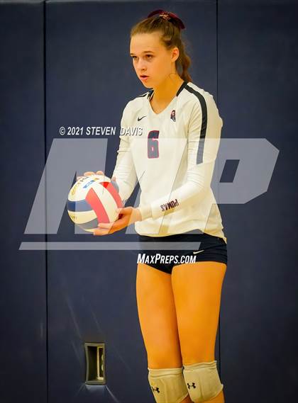 Thumbnail 1 in Perry vs Queen Creek (AIA 6A Round 1) photogallery.