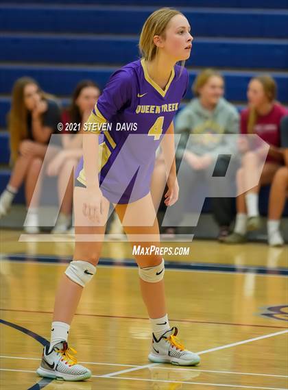 Thumbnail 2 in Perry vs Queen Creek (AIA 6A Round 1) photogallery.