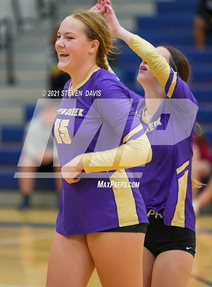 Thumbnail 2 in Perry vs Queen Creek (AIA 6A Round 1) photogallery.
