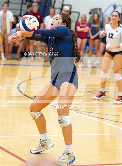 Thumbnail 2 in Perry vs Queen Creek (AIA 6A Round 1) photogallery.