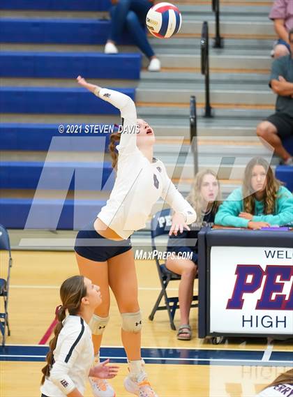 Thumbnail 1 in Perry vs Queen Creek (AIA 6A Round 1) photogallery.