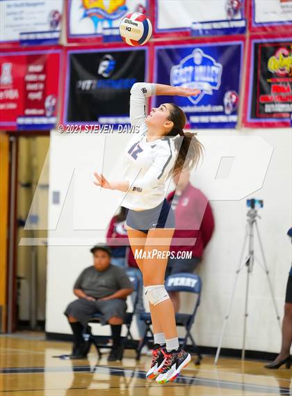 Thumbnail 3 in Perry vs Queen Creek (AIA 6A Round 1) photogallery.