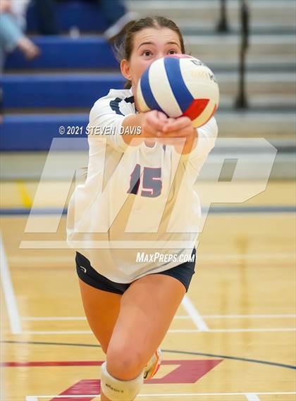 Thumbnail 3 in Perry vs Queen Creek (AIA 6A Round 1) photogallery.