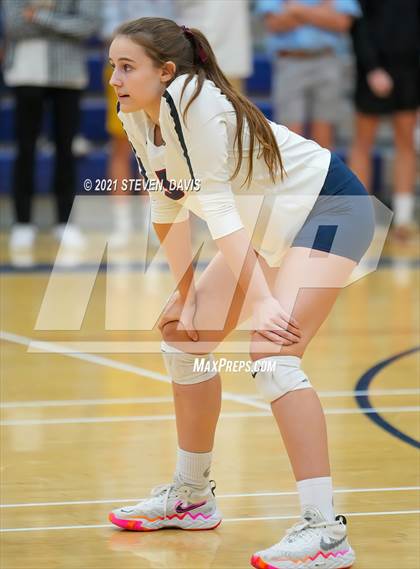 Thumbnail 2 in Perry vs Queen Creek (AIA 6A Round 1) photogallery.