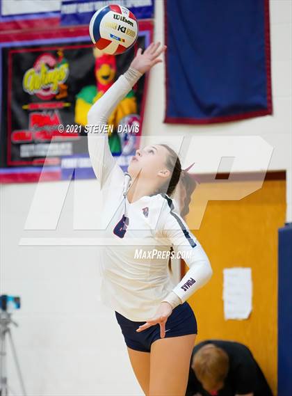 Thumbnail 3 in Perry vs Queen Creek (AIA 6A Round 1) photogallery.