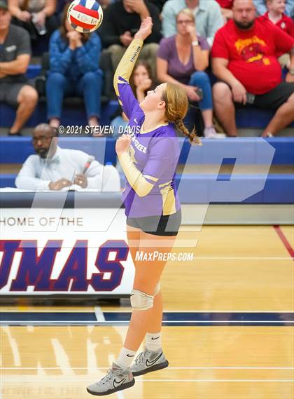 Thumbnail 1 in Perry vs Queen Creek (AIA 6A Round 1) photogallery.