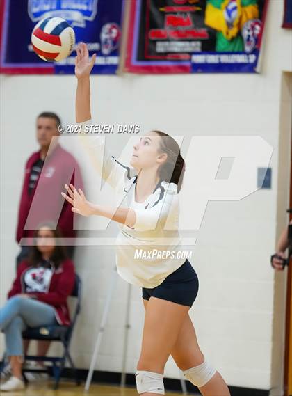 Thumbnail 1 in Perry vs Queen Creek (AIA 6A Round 1) photogallery.