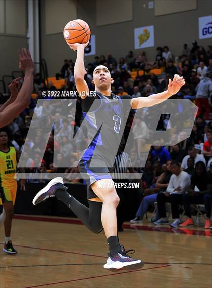 Thumbnail 2 in AZ Compass Prep vs. IMG Academy (FL) - (Hoophall West) photogallery.