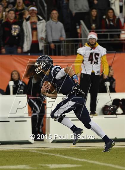 Thumbnail 2 in Pomona vs. Valor Christian (CHSAA 5A Final) photogallery.