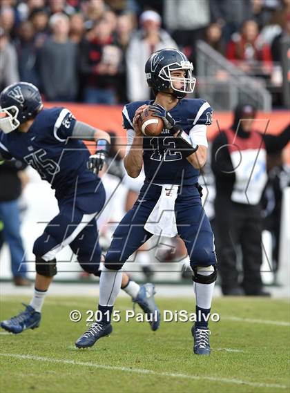 Thumbnail 2 in Pomona vs. Valor Christian (CHSAA 5A Final) photogallery.