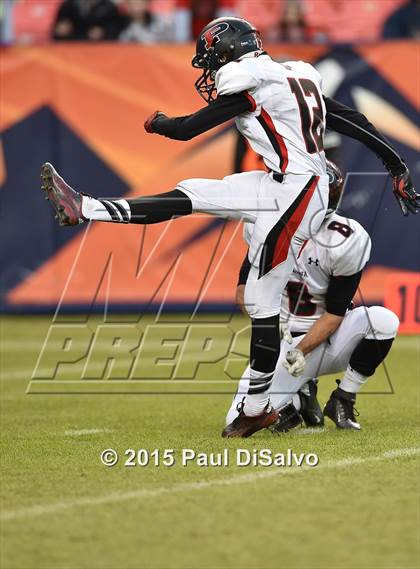 Thumbnail 3 in Pomona vs. Valor Christian (CHSAA 5A Final) photogallery.