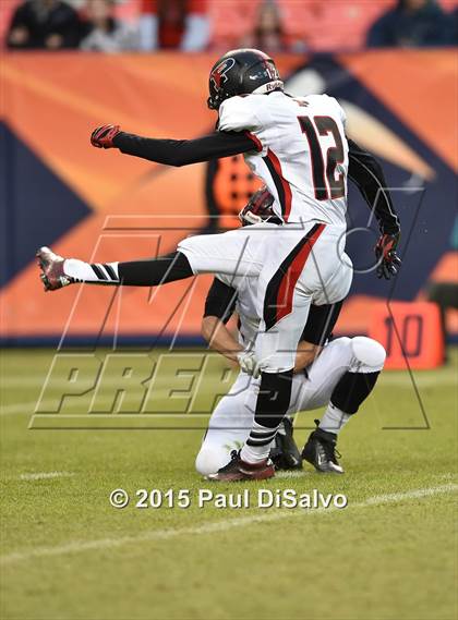 Thumbnail 2 in Pomona vs. Valor Christian (CHSAA 5A Final) photogallery.