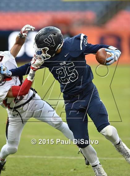 Thumbnail 2 in Pomona vs. Valor Christian (CHSAA 5A Final) photogallery.