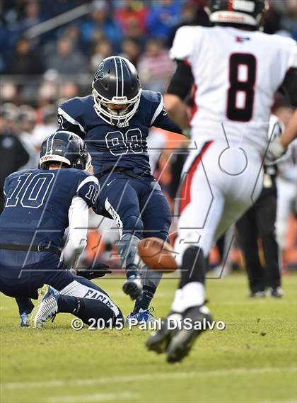 Thumbnail 3 in Pomona vs. Valor Christian (CHSAA 5A Final) photogallery.