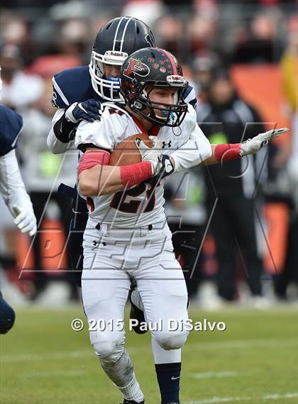 Thumbnail 2 in Pomona vs. Valor Christian (CHSAA 5A Final) photogallery.