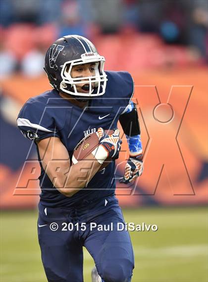 Thumbnail 2 in Pomona vs. Valor Christian (CHSAA 5A Final) photogallery.