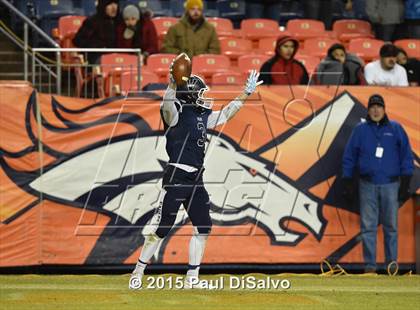 Thumbnail 2 in Pomona vs. Valor Christian (CHSAA 5A Final) photogallery.