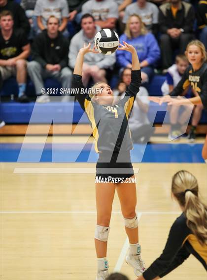 Thumbnail 1 in Lafayette Central Catholic vs. Kouts (IHSAA 1A Semifinal Playoff) photogallery.