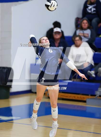 Thumbnail 2 in Lafayette Central Catholic vs. Kouts (IHSAA 1A Semifinal Playoff) photogallery.