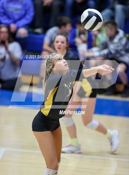 Thumbnail 2 in Lafayette Central Catholic vs. Kouts (IHSAA 1A Semifinal Playoff) photogallery.