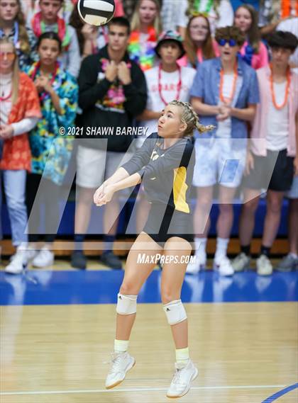 Thumbnail 2 in Lafayette Central Catholic vs. Kouts (IHSAA 1A Semifinal Playoff) photogallery.