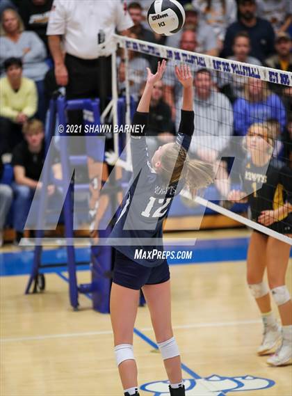 Thumbnail 1 in Lafayette Central Catholic vs. Kouts (IHSAA 1A Semifinal Playoff) photogallery.