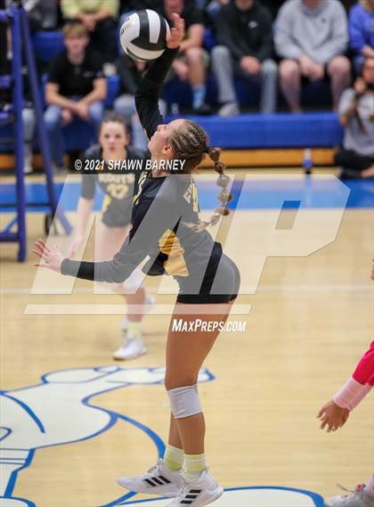 Thumbnail 2 in Lafayette Central Catholic vs. Kouts (IHSAA 1A Semifinal Playoff) photogallery.