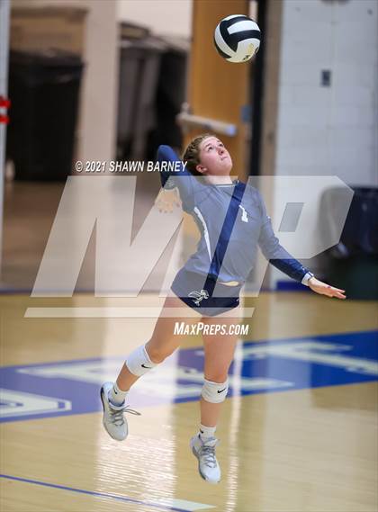 Thumbnail 2 in Lafayette Central Catholic vs. Kouts (IHSAA 1A Semifinal Playoff) photogallery.