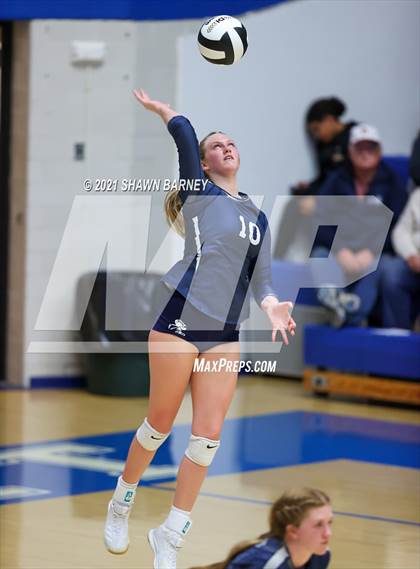 Thumbnail 3 in Lafayette Central Catholic vs. Kouts (IHSAA 1A Semifinal Playoff) photogallery.