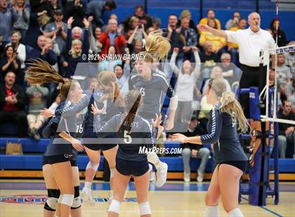 Thumbnail 3 in Lafayette Central Catholic vs. Kouts (IHSAA 1A Semifinal Playoff) photogallery.