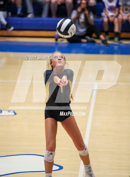 Thumbnail 2 in Lafayette Central Catholic vs. Kouts (IHSAA 1A Semifinal Playoff) photogallery.