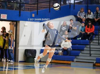 Thumbnail 1 in Lafayette Central Catholic vs. Kouts (IHSAA 1A Semifinal Playoff) photogallery.