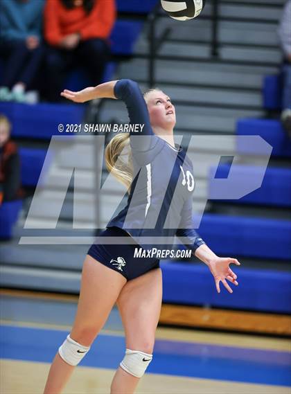 Thumbnail 3 in Lafayette Central Catholic vs. Kouts (IHSAA 1A Semifinal Playoff) photogallery.