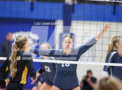 Thumbnail 2 in Lafayette Central Catholic vs. Kouts (IHSAA 1A Semifinal Playoff) photogallery.