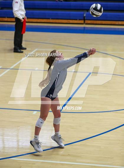 Thumbnail 3 in Lafayette Central Catholic vs. Kouts (IHSAA 1A Semifinal Playoff) photogallery.