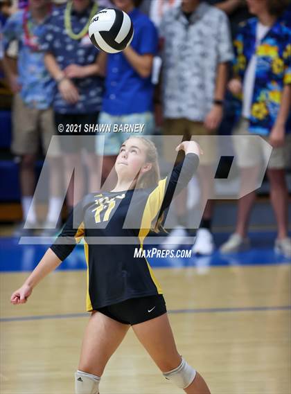 Thumbnail 3 in Lafayette Central Catholic vs. Kouts (IHSAA 1A Semifinal Playoff) photogallery.